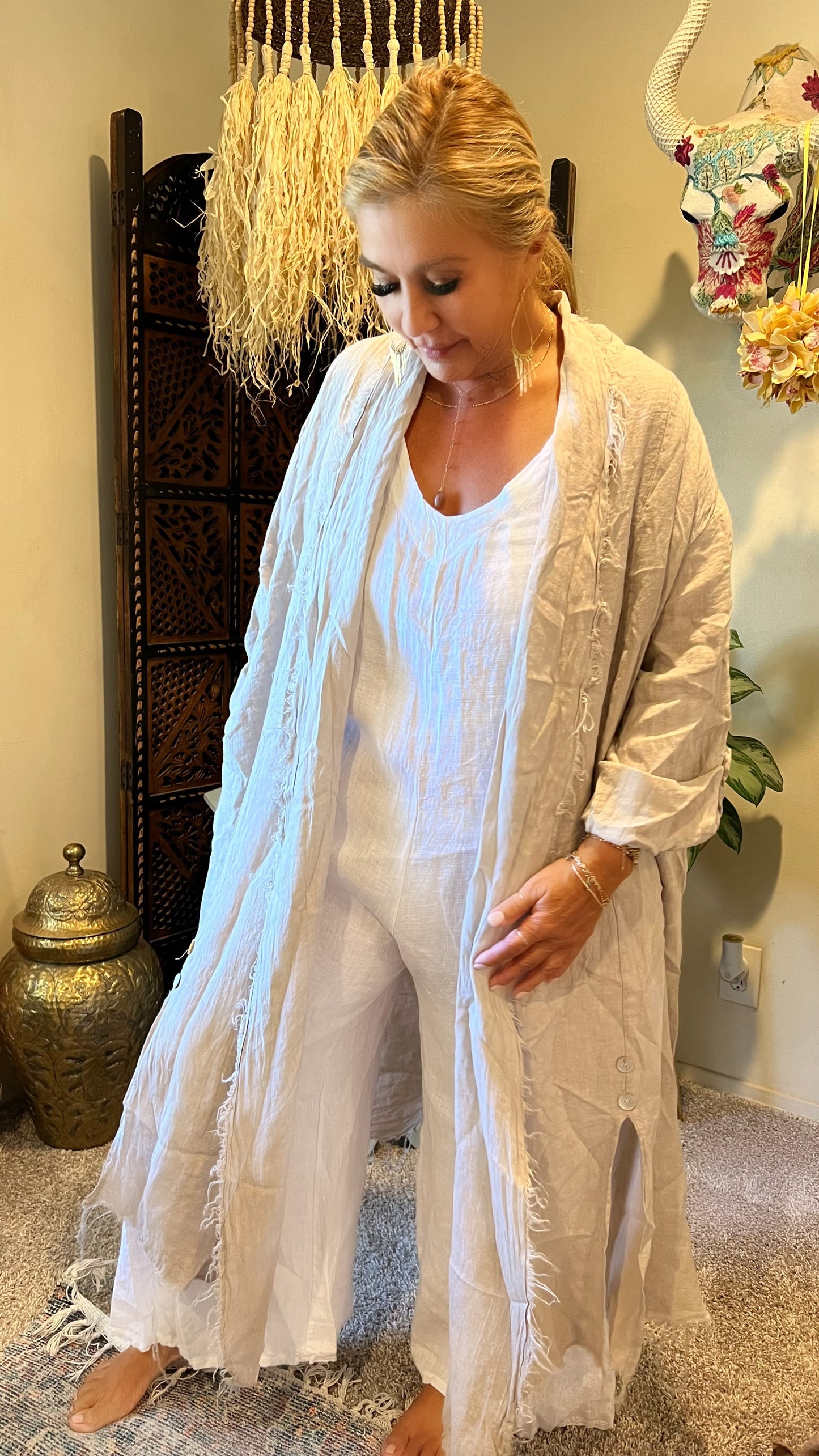 Golden Barrel Raw Edge long Linen Topper